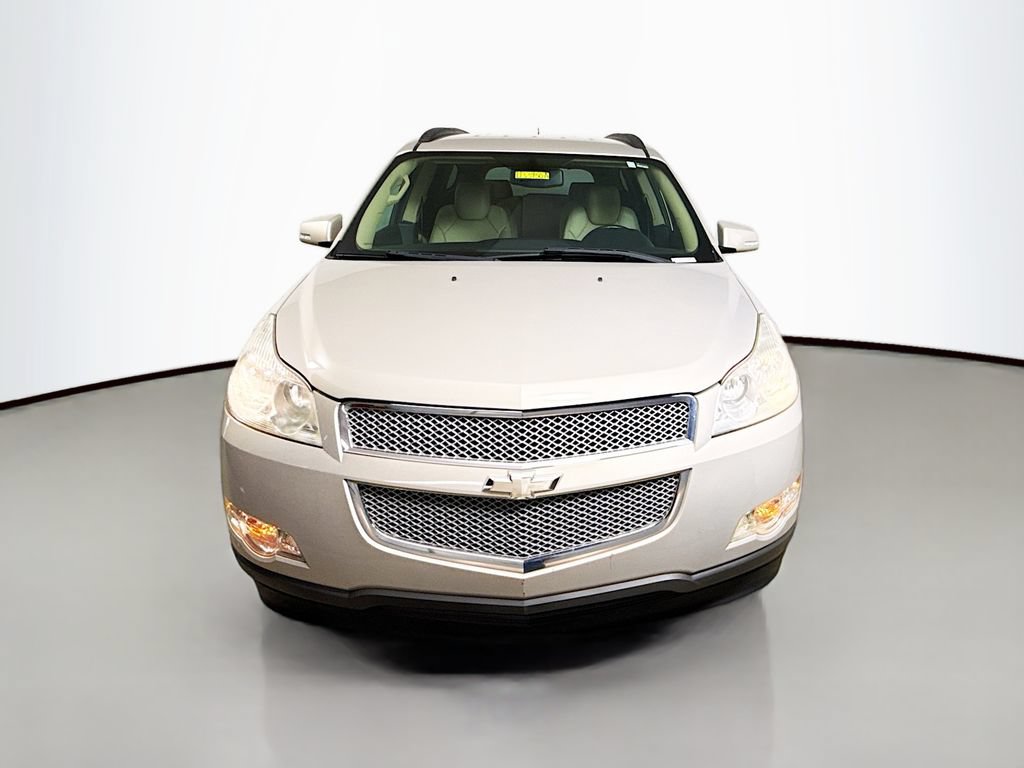 Used 2010 Chevrolet Traverse LTZ FWD image 2
