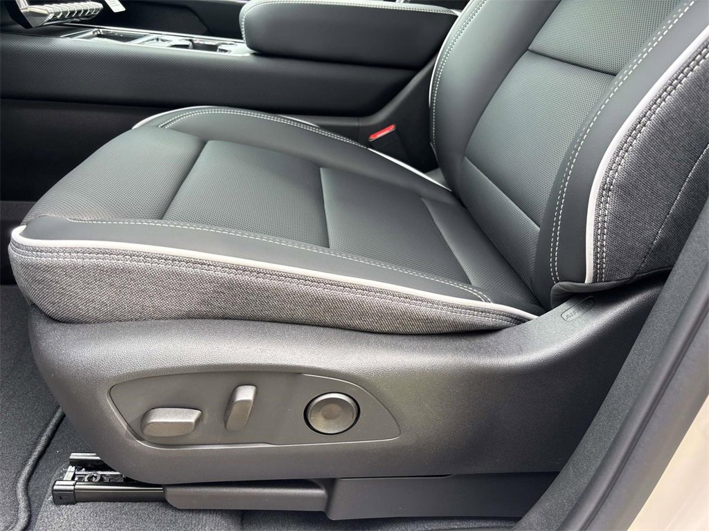 New 2026 GMC Sierra EV Elevation image 5