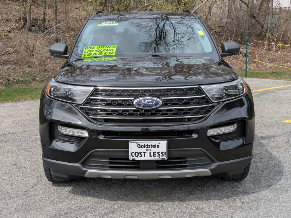 Used 2021 Ford Explorer XLT w/ Equipment Group 202A AWD/4WD image 2