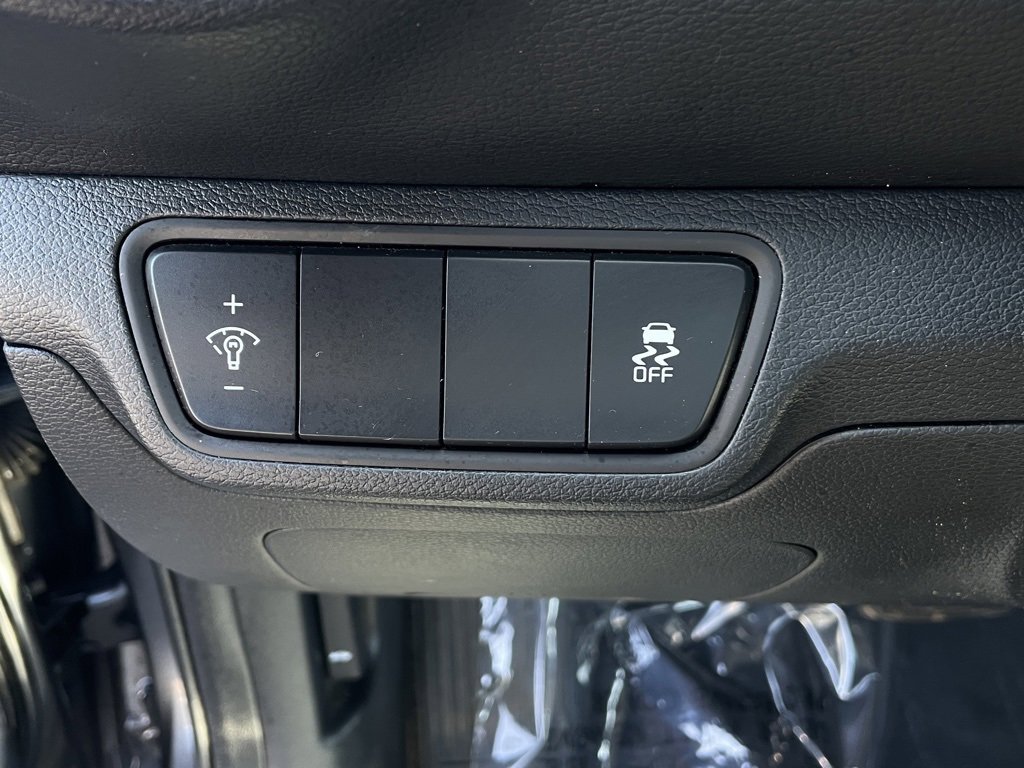 Certified 2024 Kia Forte LXS image 10