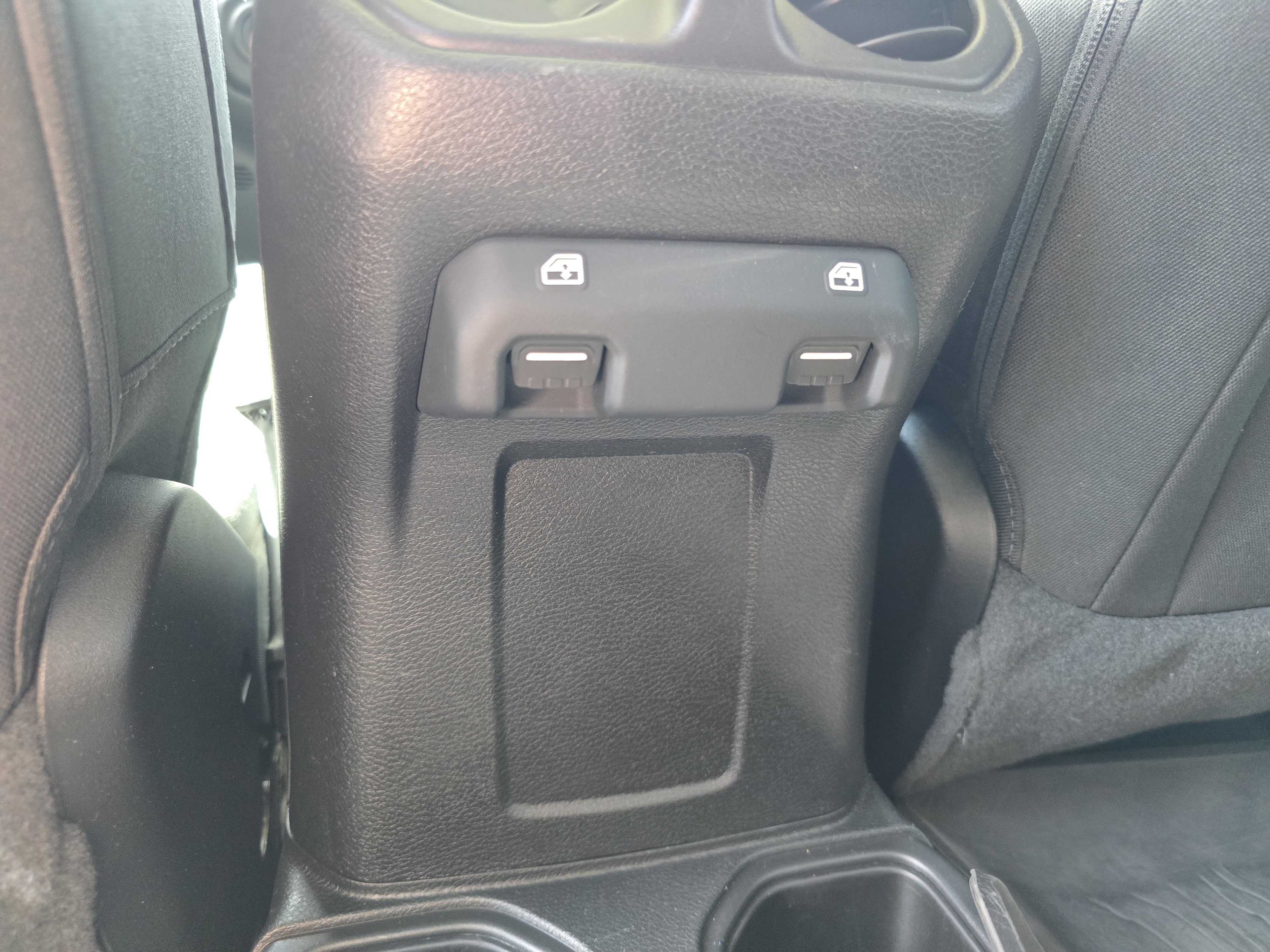 Used 2022 Jeep Wrangler Unlimited Sport image 16