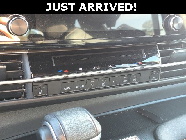 Used 2021 Toyota Sienna XSE image 19