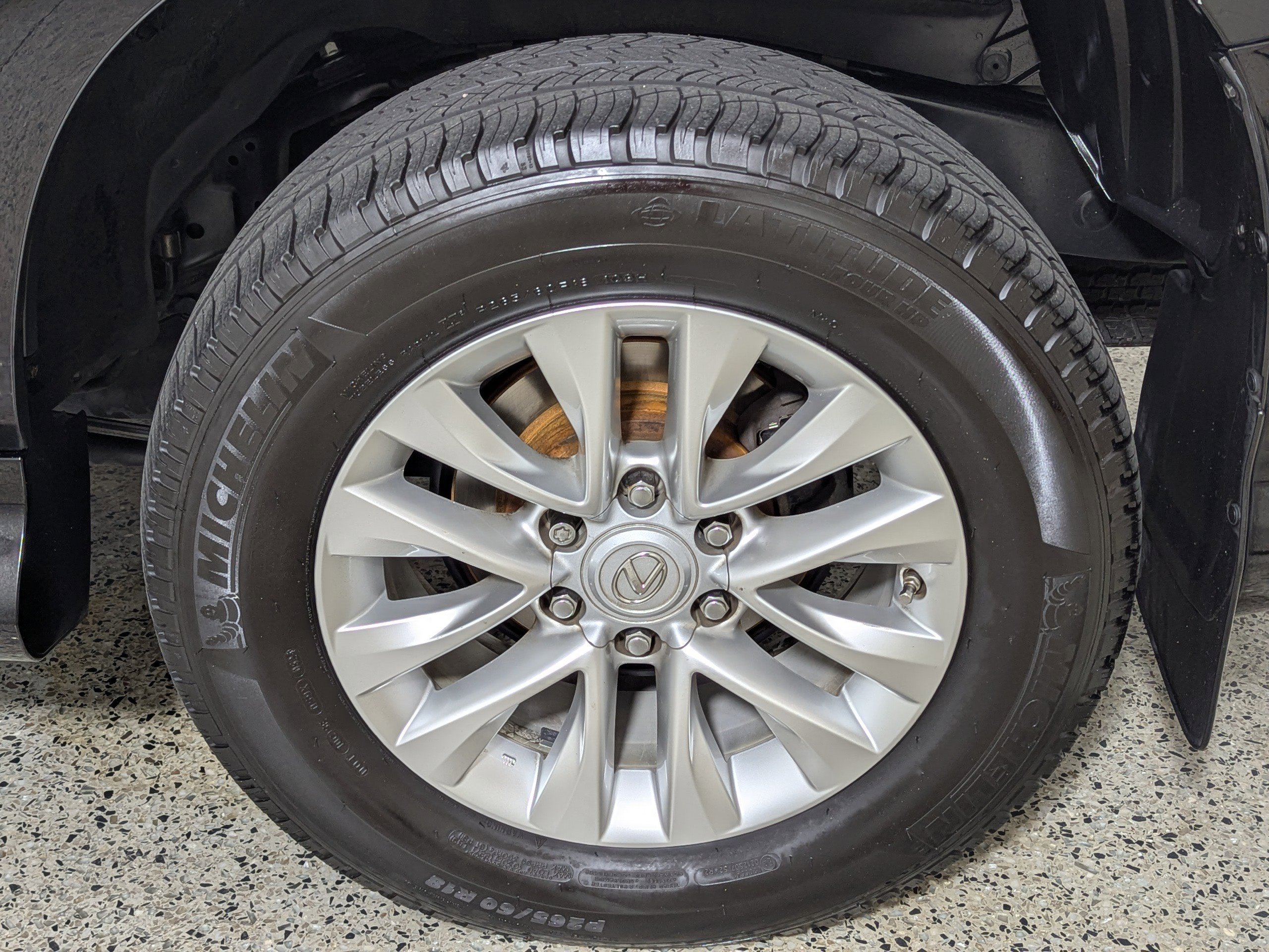 Used 2014 Lexus GX 460 w/ Premium Package image 26