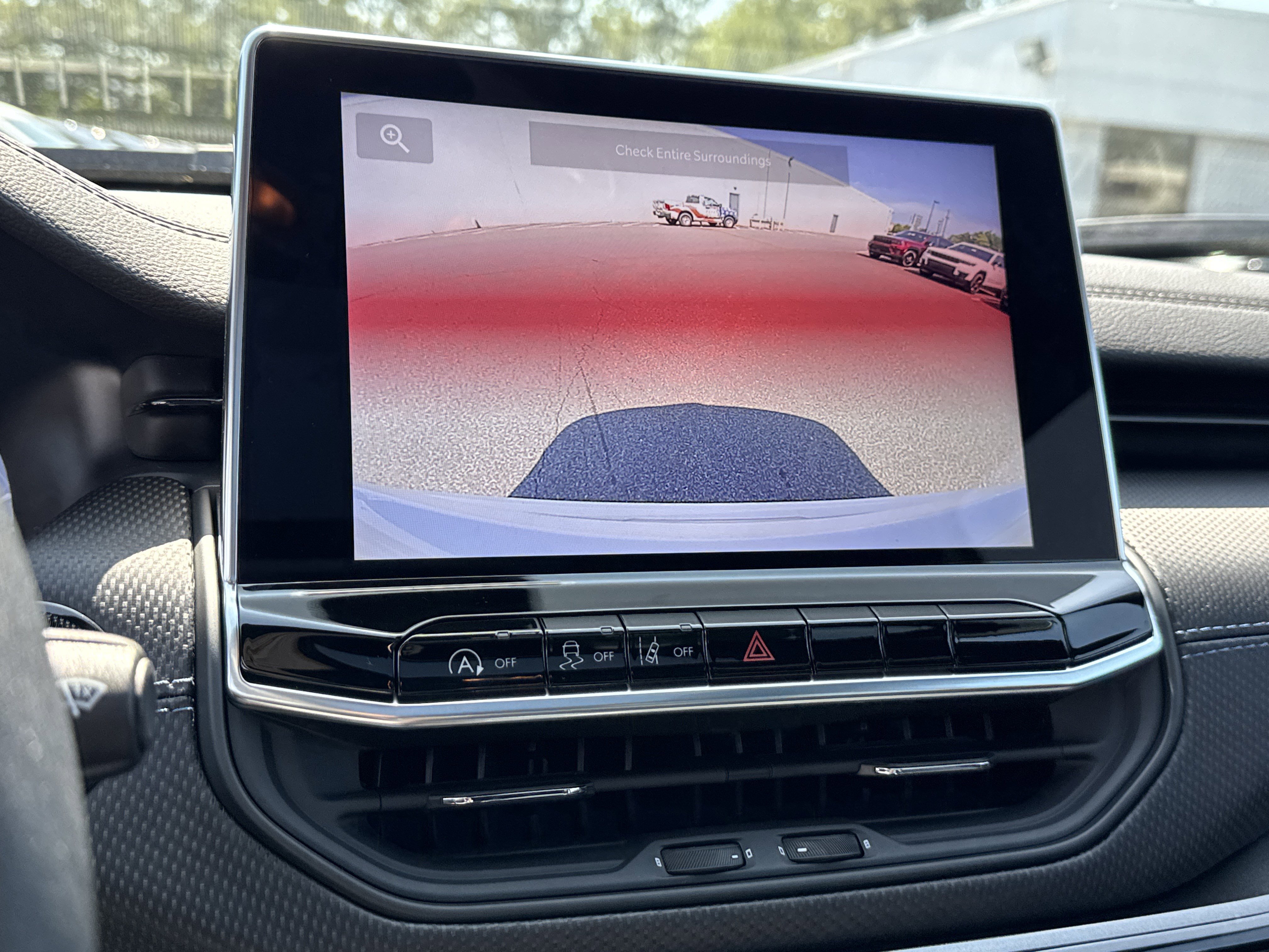 New 2025 Jeep Compass Latitude w/ Sun & Sound Group image 33