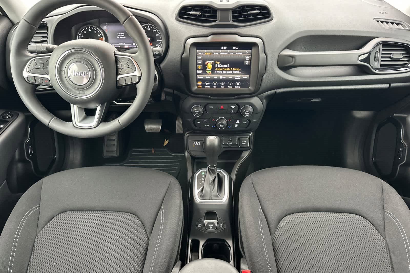 Used 2023 Jeep Renegade Altitude image 3