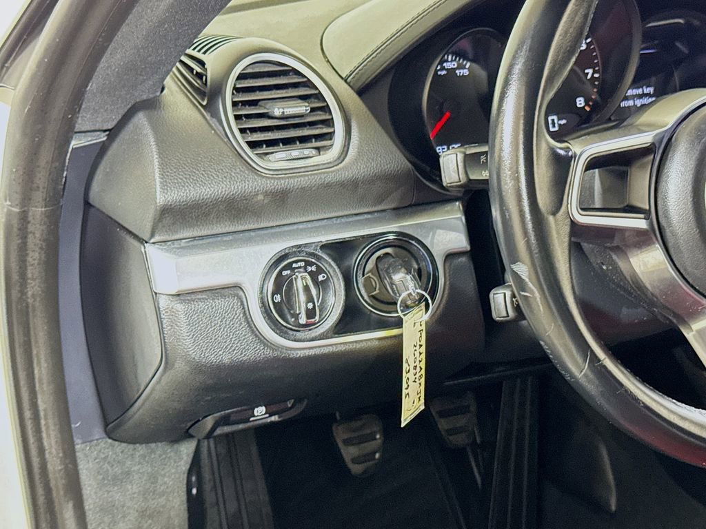 Used 2018 Porsche 718 Cayman RWD image 8