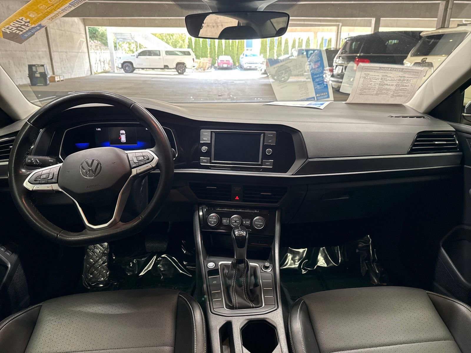 Used 2023 Volkswagen Jetta SE image 13