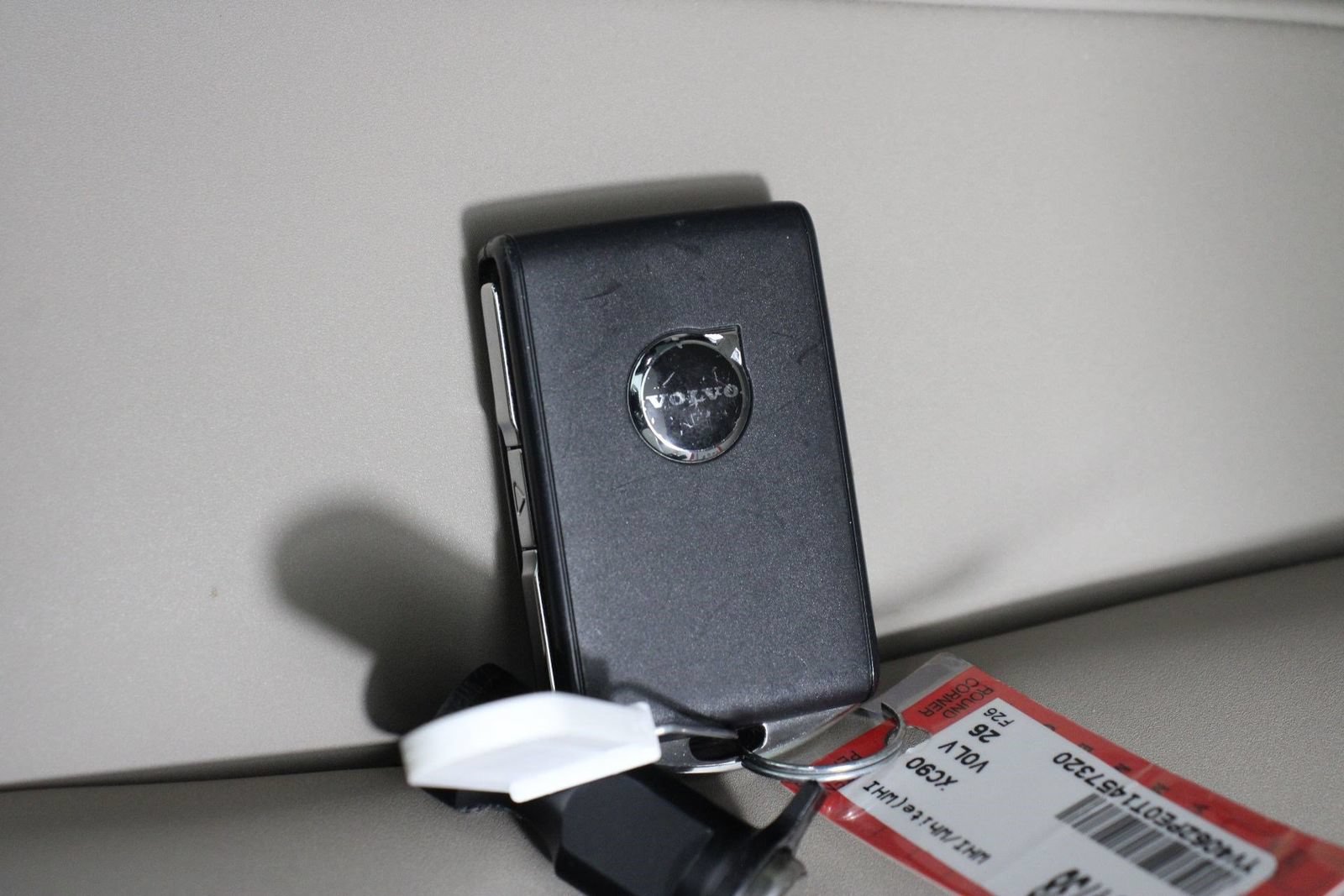 Certified 2026 Volvo XC90 B6 Plus AWD/4WD image 33