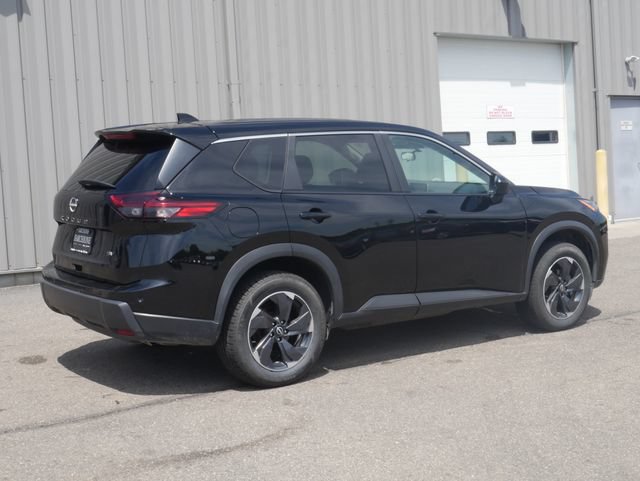 Used 2024 Nissan Rogue SV FWD image 6