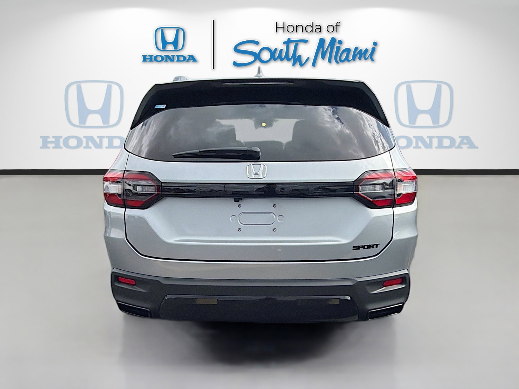 New 2026 Honda Pilot Sport image 6