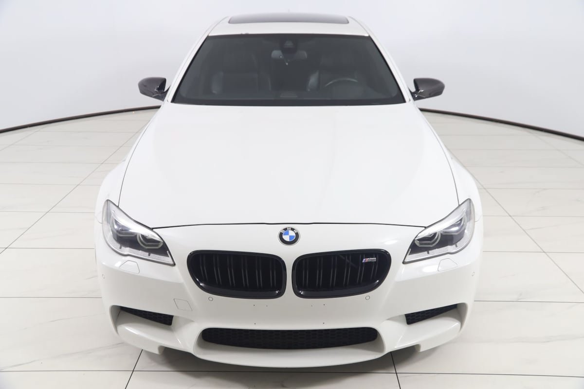 Used 2015 BMW M5 RWD image 56