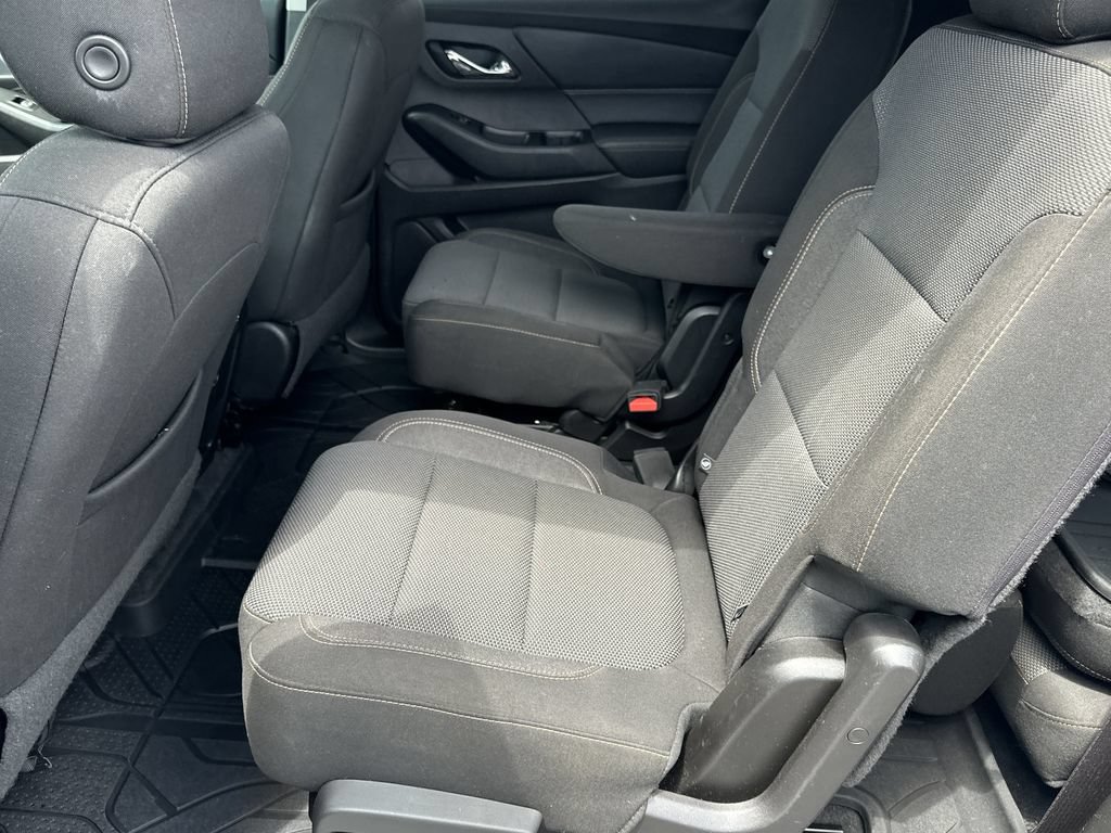 Used 2019 Chevrolet Traverse LT FWD image 15