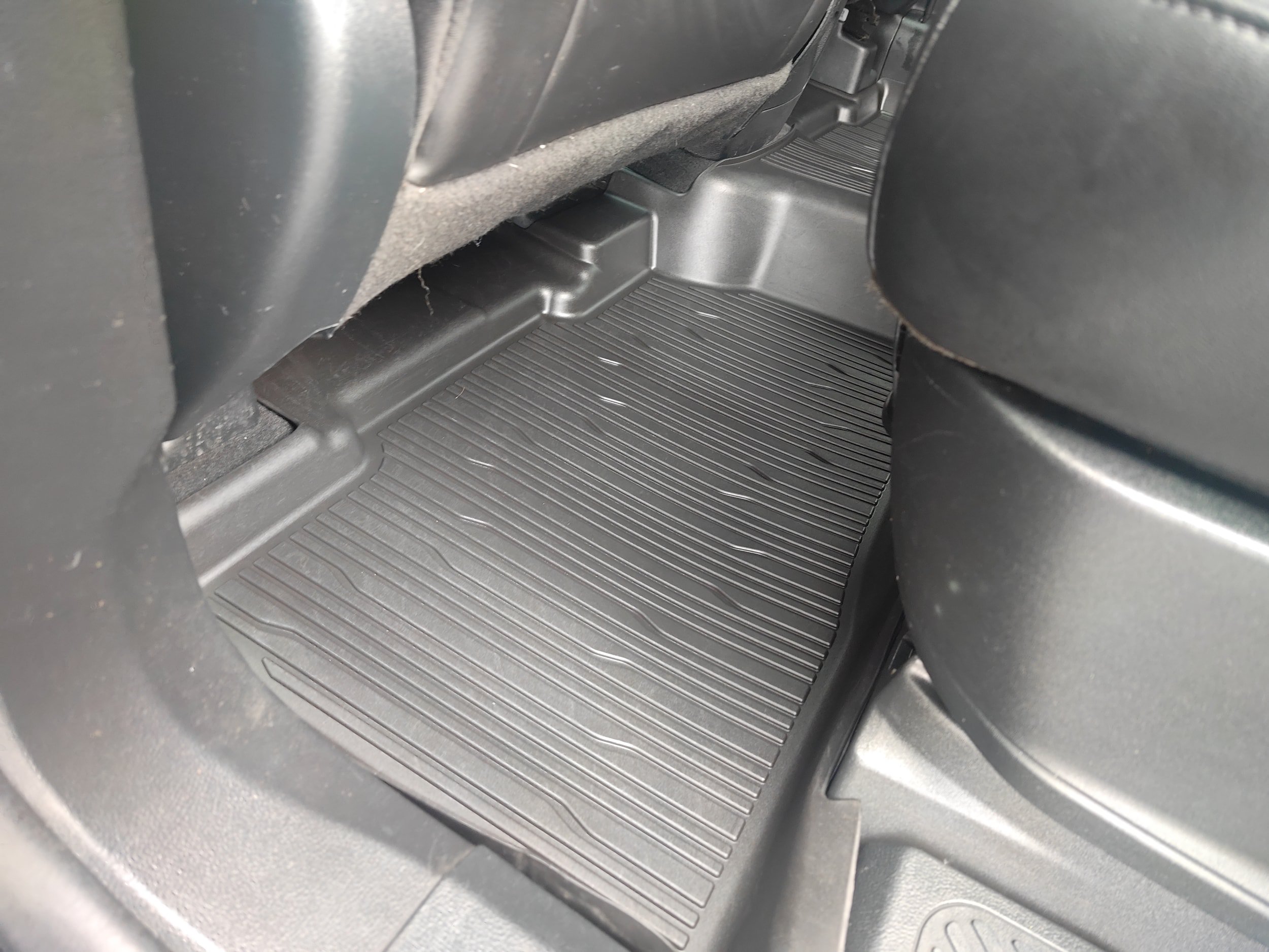 Used 2023 Ford Explorer XLT w/ Equipment Group 202A AWD/4WD image 10