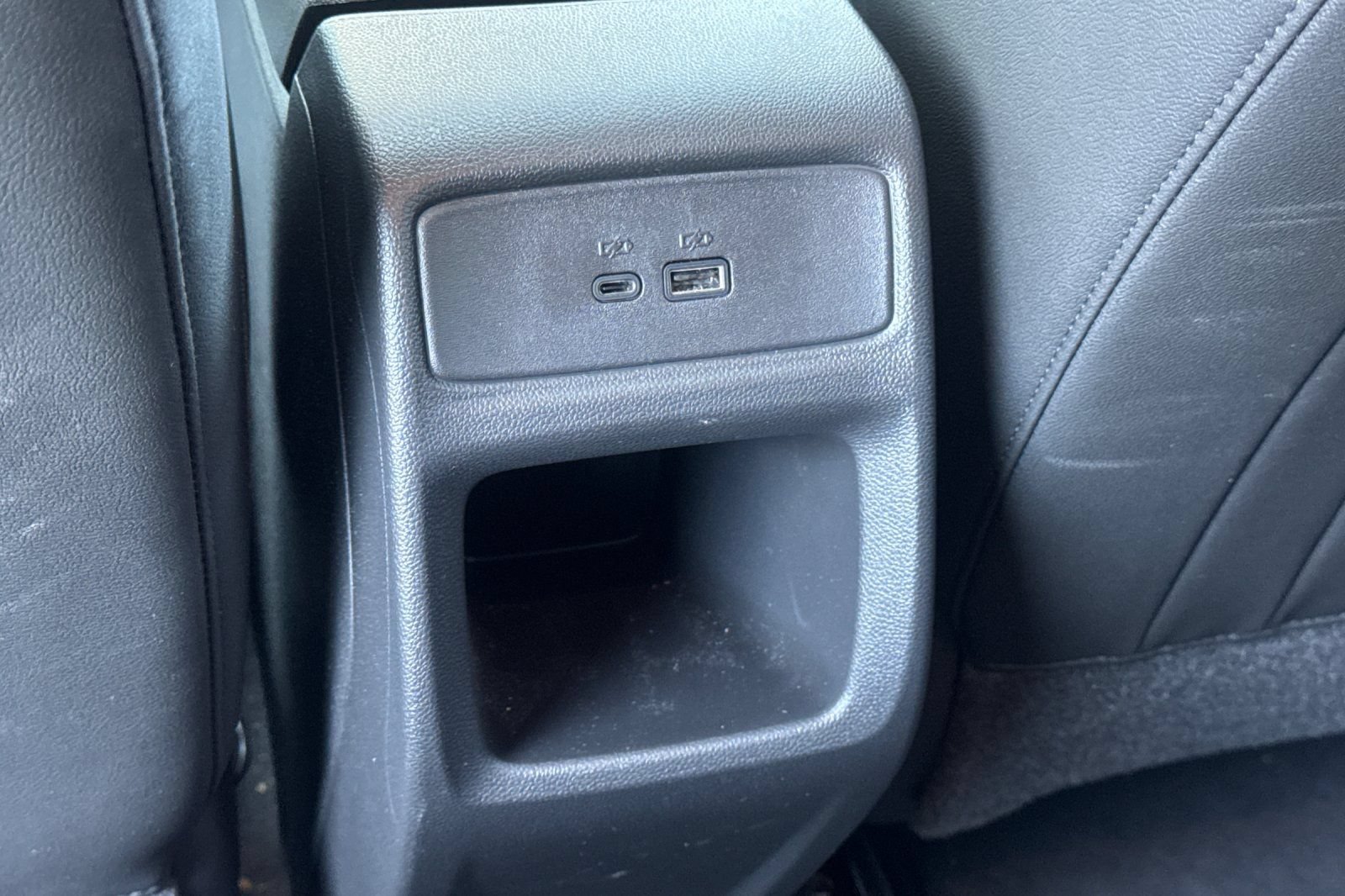 Used 2026 Chevrolet Trax LT w/ Sunroof Package FWD image 41