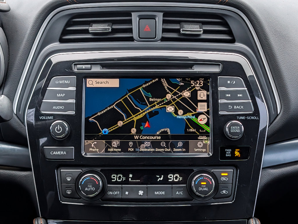 Used 2023 Nissan Maxima SR w/ Sport Mat Group image 22