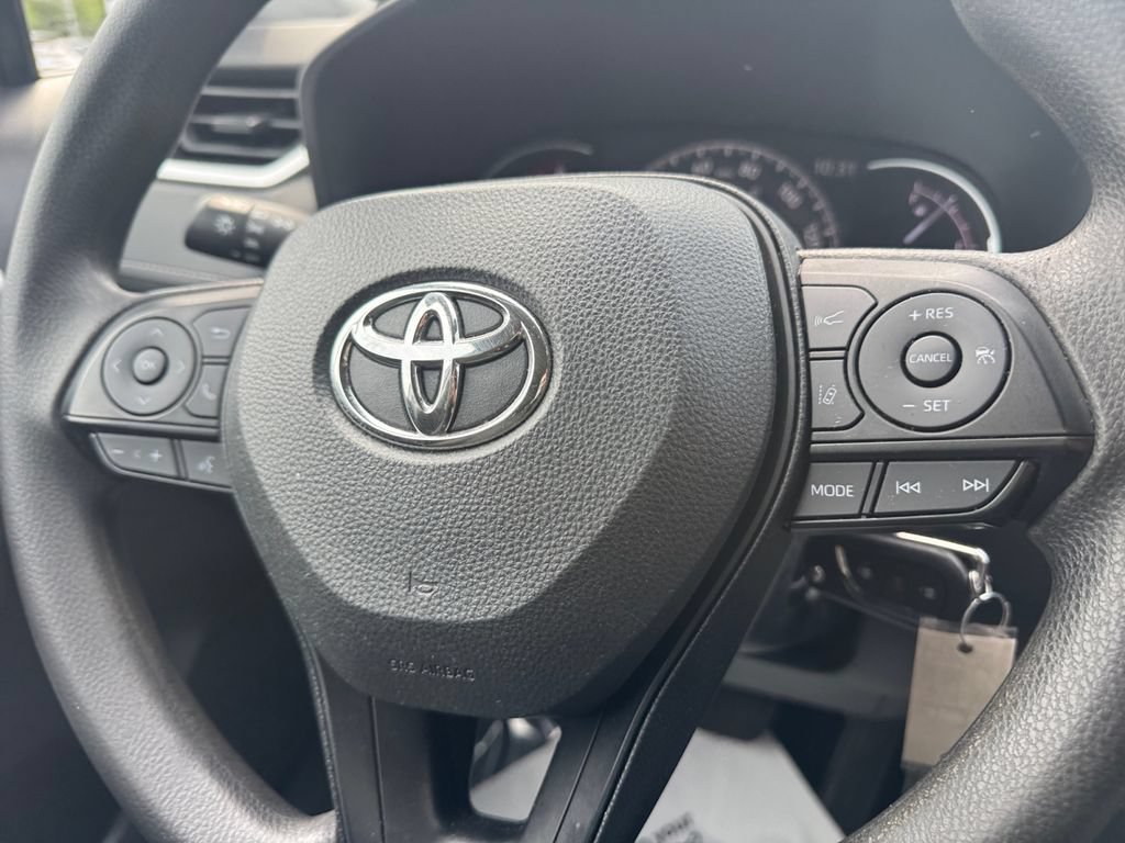 Used 2024 Toyota RAV4 LE AWD/4WD image 21