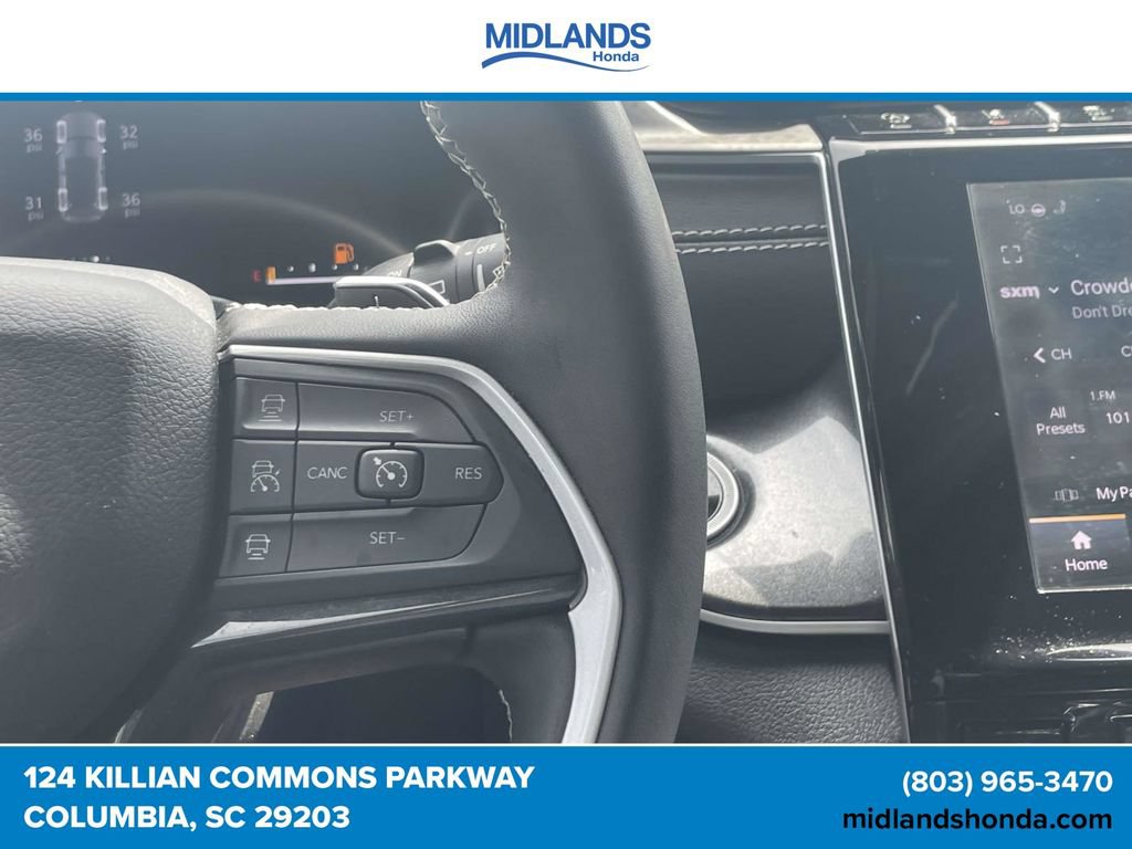 Used 2023 Jeep Grand Cherokee Altitude RWD image 22
