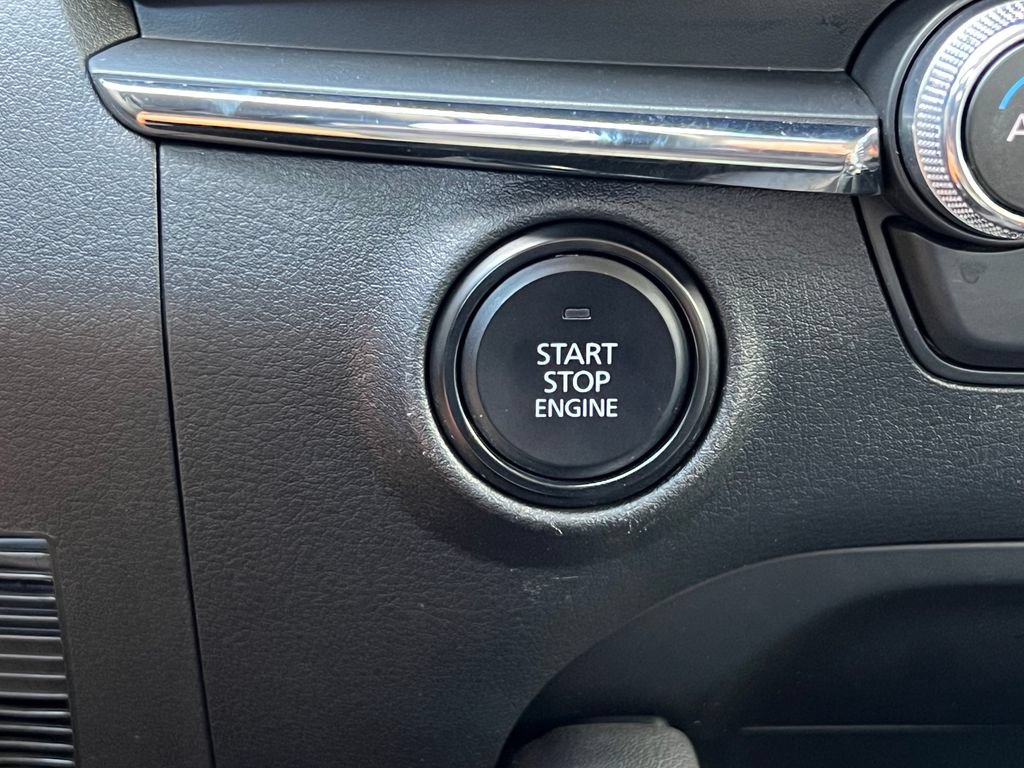 Used 2023 MAZDA MAZDA3 s FWD image 25