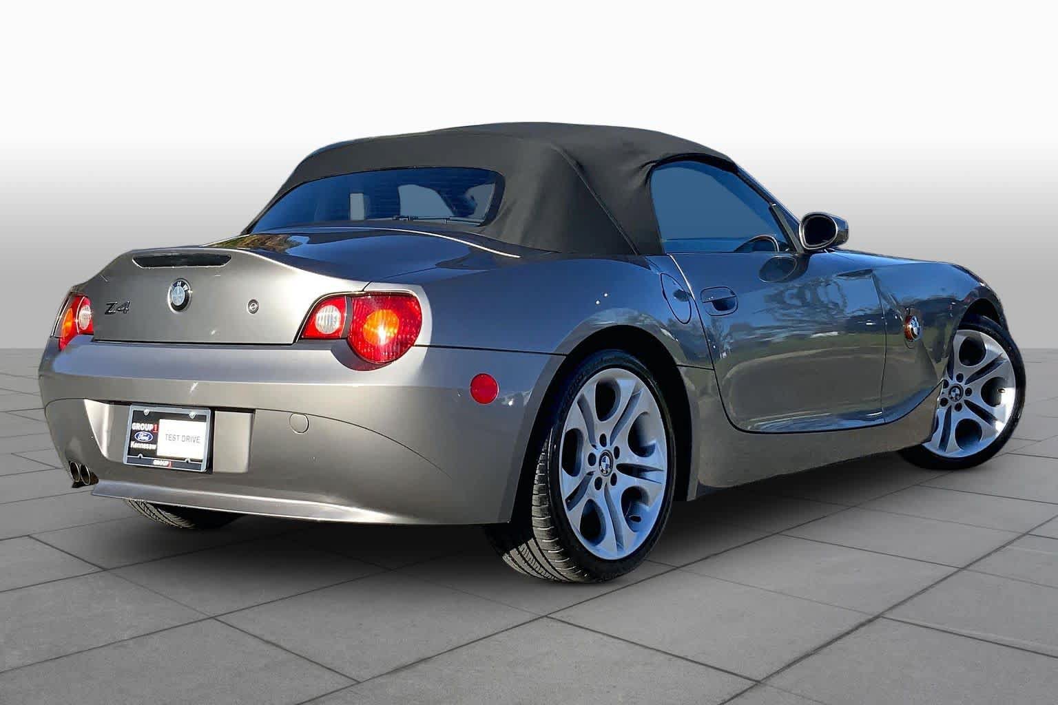 Used 2004 BMW Z4 3.0i RWD image 10