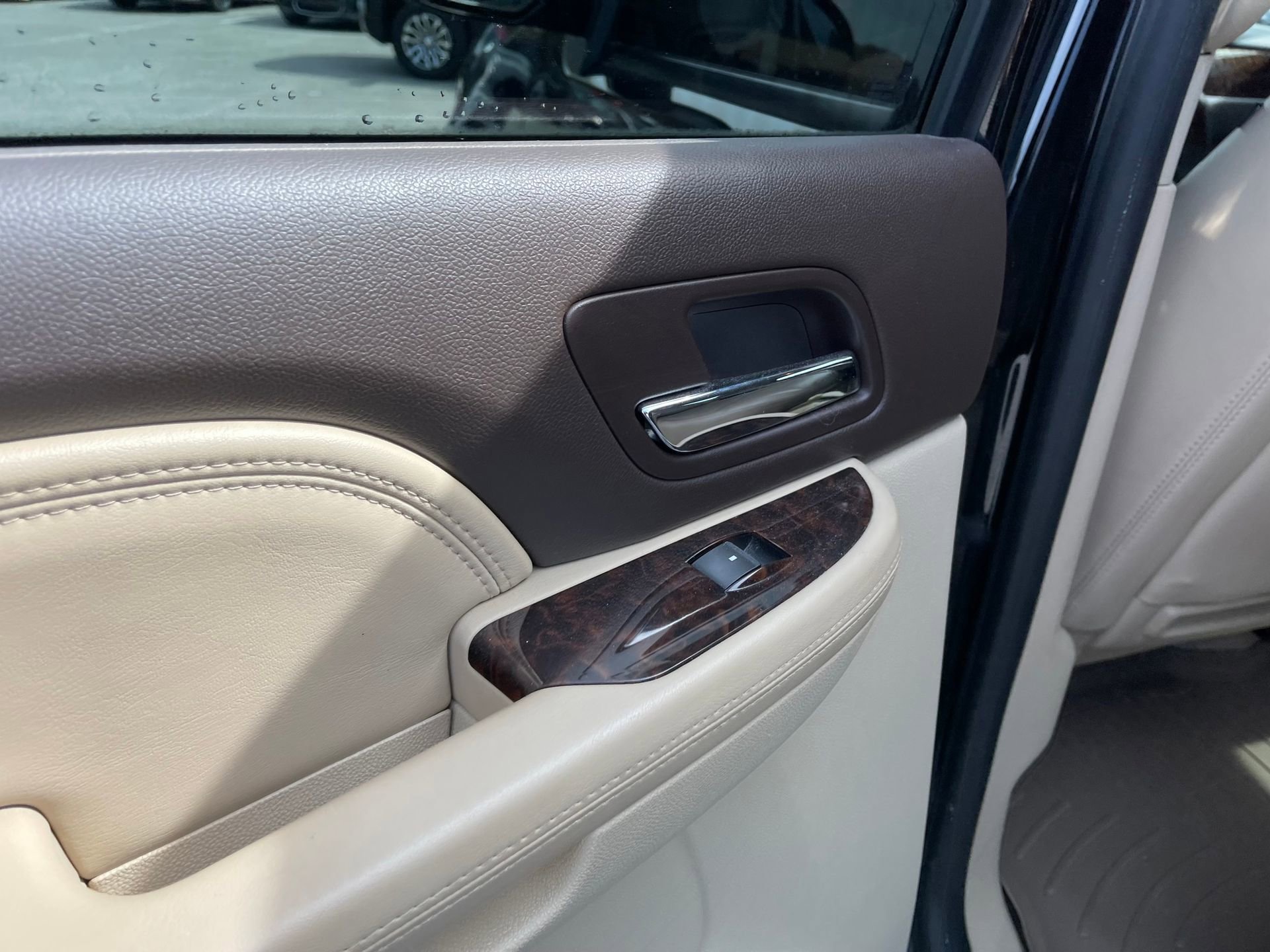 Used 2013 GMC Yukon Denali image 24