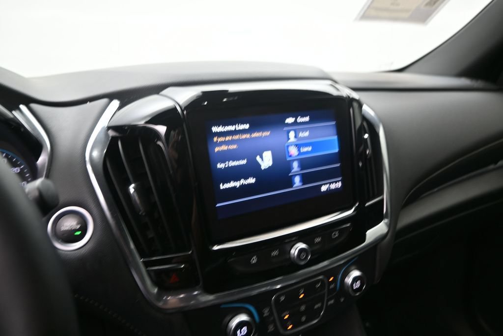 Used 2023 Chevrolet Traverse LT FWD image 11