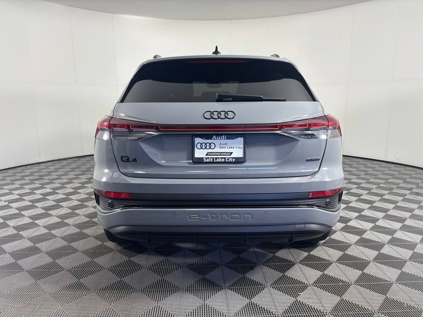 Used 2023 Audi Q4 e-tron Premium Plus w/ Premium Plus AWD/4WD image 7