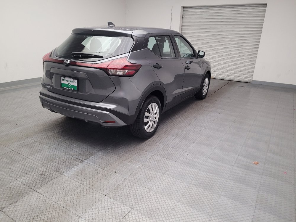 Used 2022 Nissan Kicks S FWD image 9