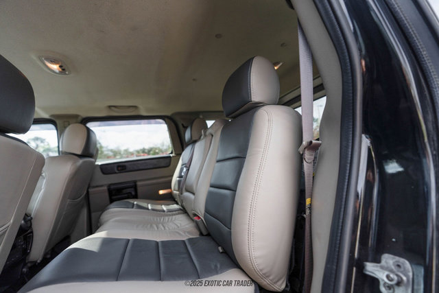 Used 2004 HUMMER H2 w/ Preferred Equipment Group image 49