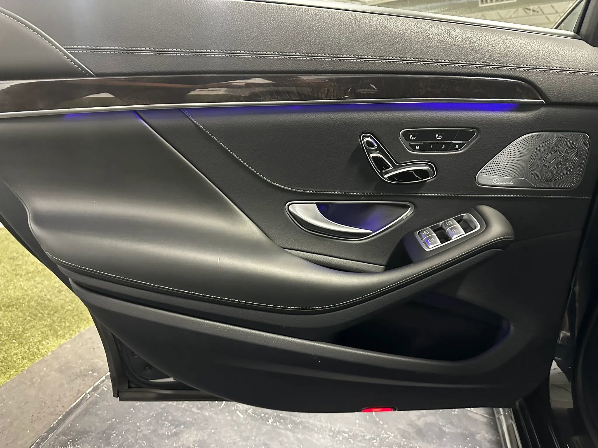 Used 2016 Mercedes-Benz S 550 Sedan image 16