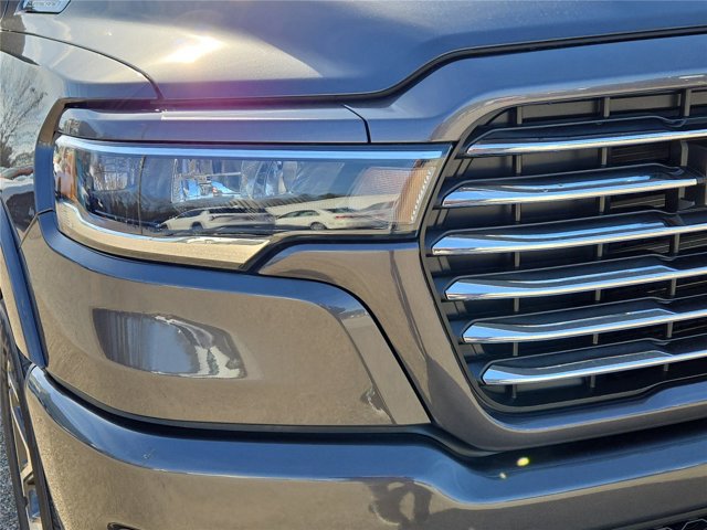 New 2026 RAM 1500 Laramie AWD/4WD image 7
