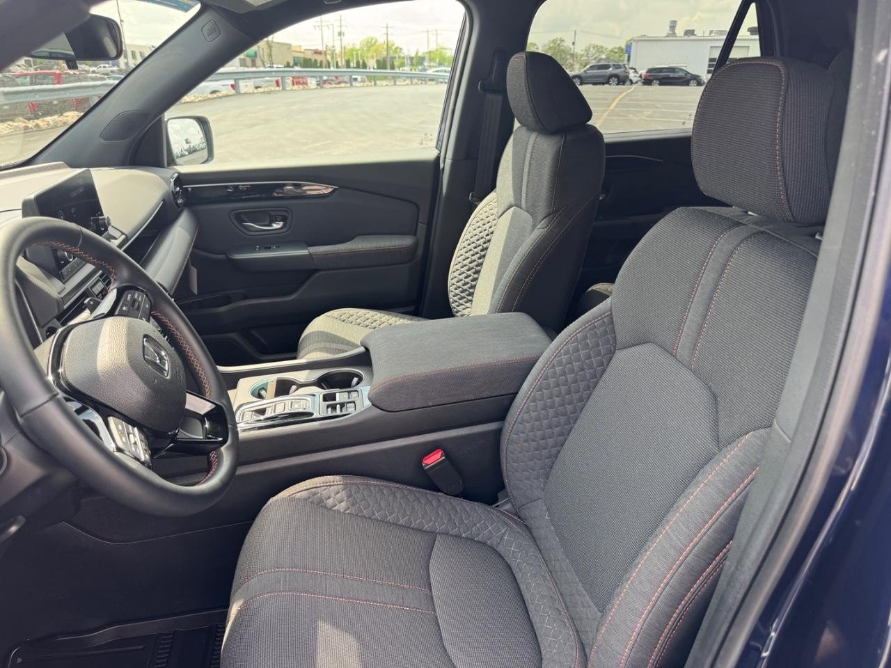 Certified 2025 Honda Pilot Sport image 21