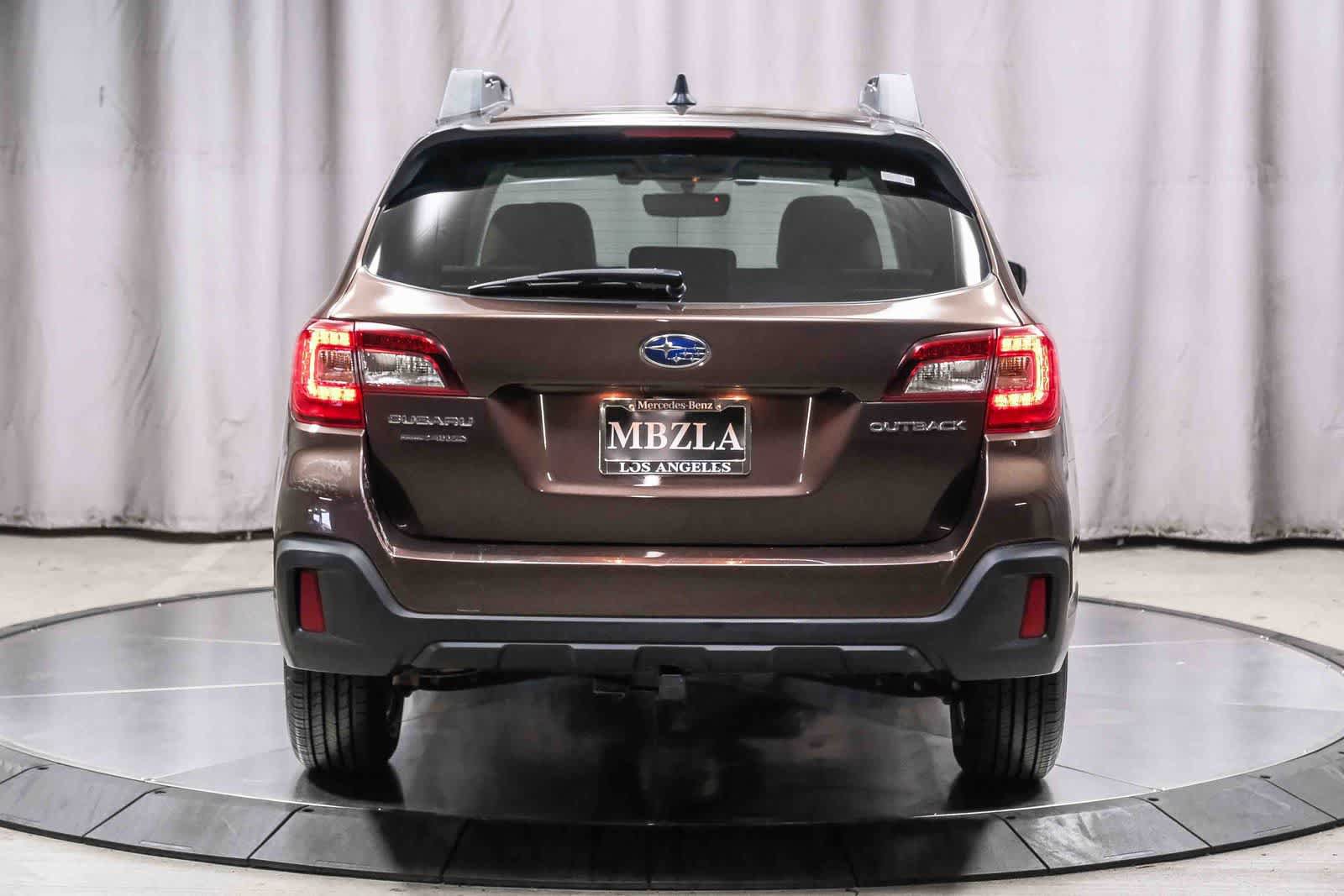 Used 2019 Subaru Outback 2.5i Premium AWD/4WD image 3