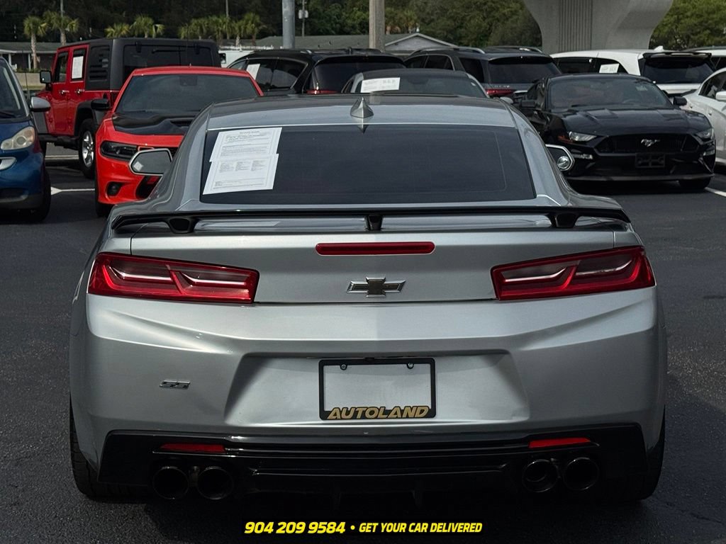 Used 2018 Chevrolet Camaro SS RWD image 6