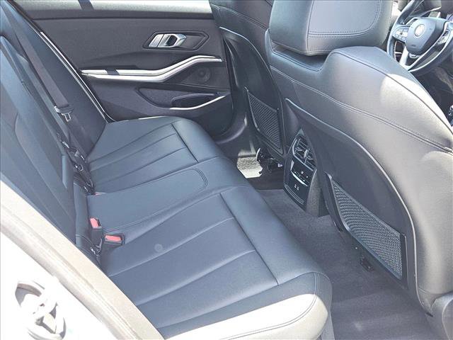 Used 2021 BMW 330i Sedan w/ Convenience Package RWD image 26