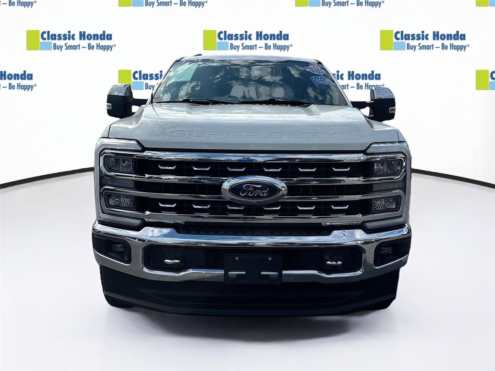Used 2023 Ford F250 Lariat w/ Chrome Package image 2