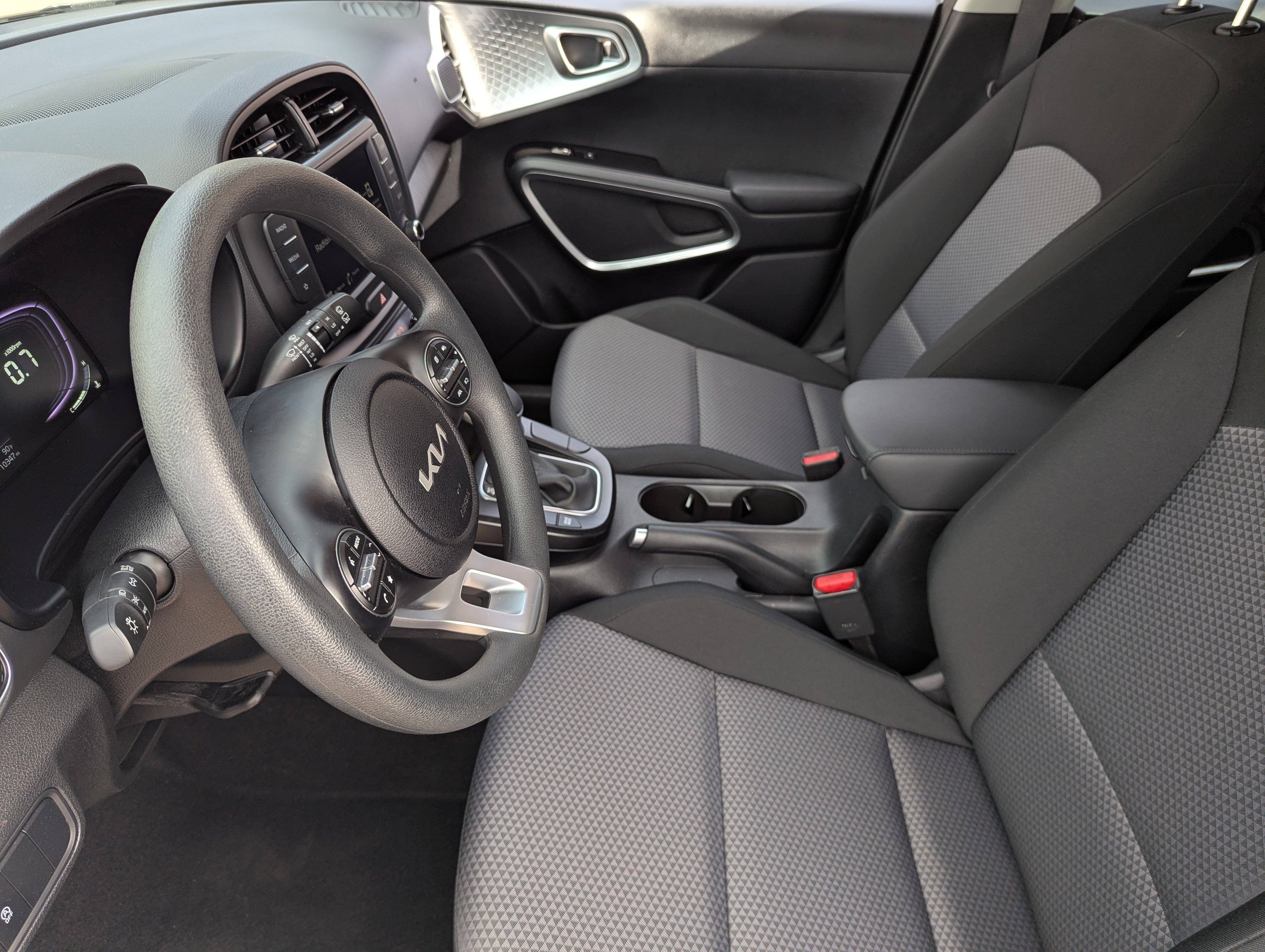 Certified 2025 Kia Soul S image 20