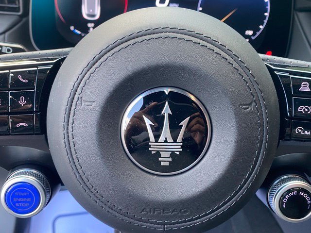 Used 2024 Maserati Grecale GT AWD/4WD image 25