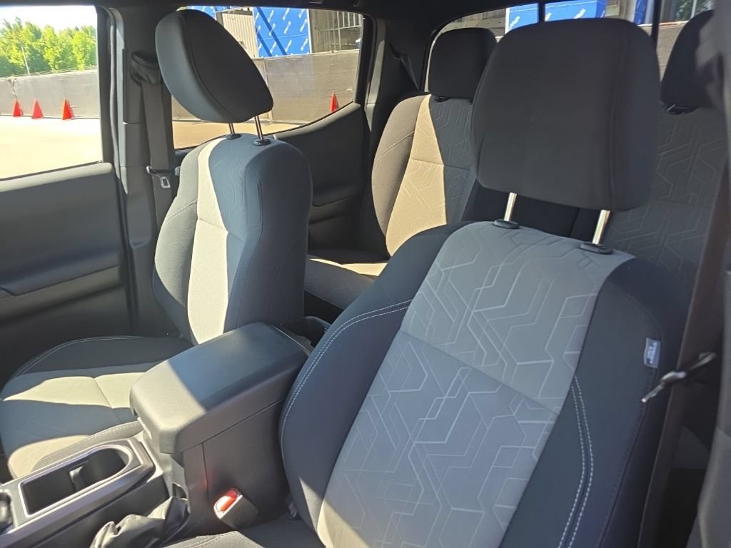 Used 2022 Toyota Tacoma TRD Sport AWD/4WD image 13