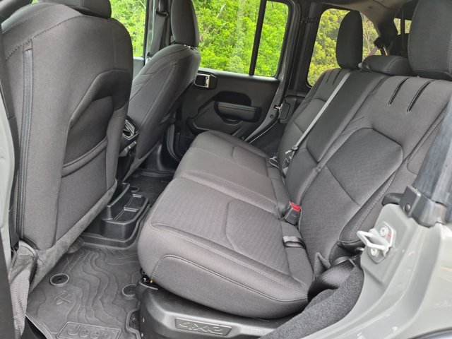 Used 2023 Jeep Wrangler Unlimited w/ Cold Weather Group AWD/4WD image 13