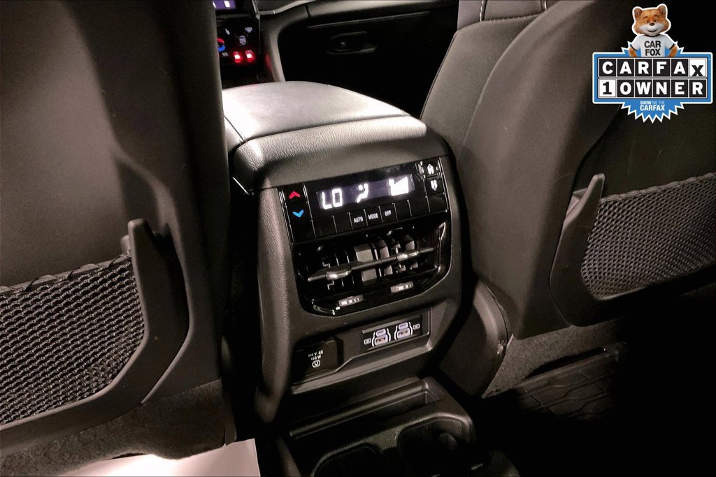 Used 2025 Jeep Grand Cherokee L Altitude RWD image 31