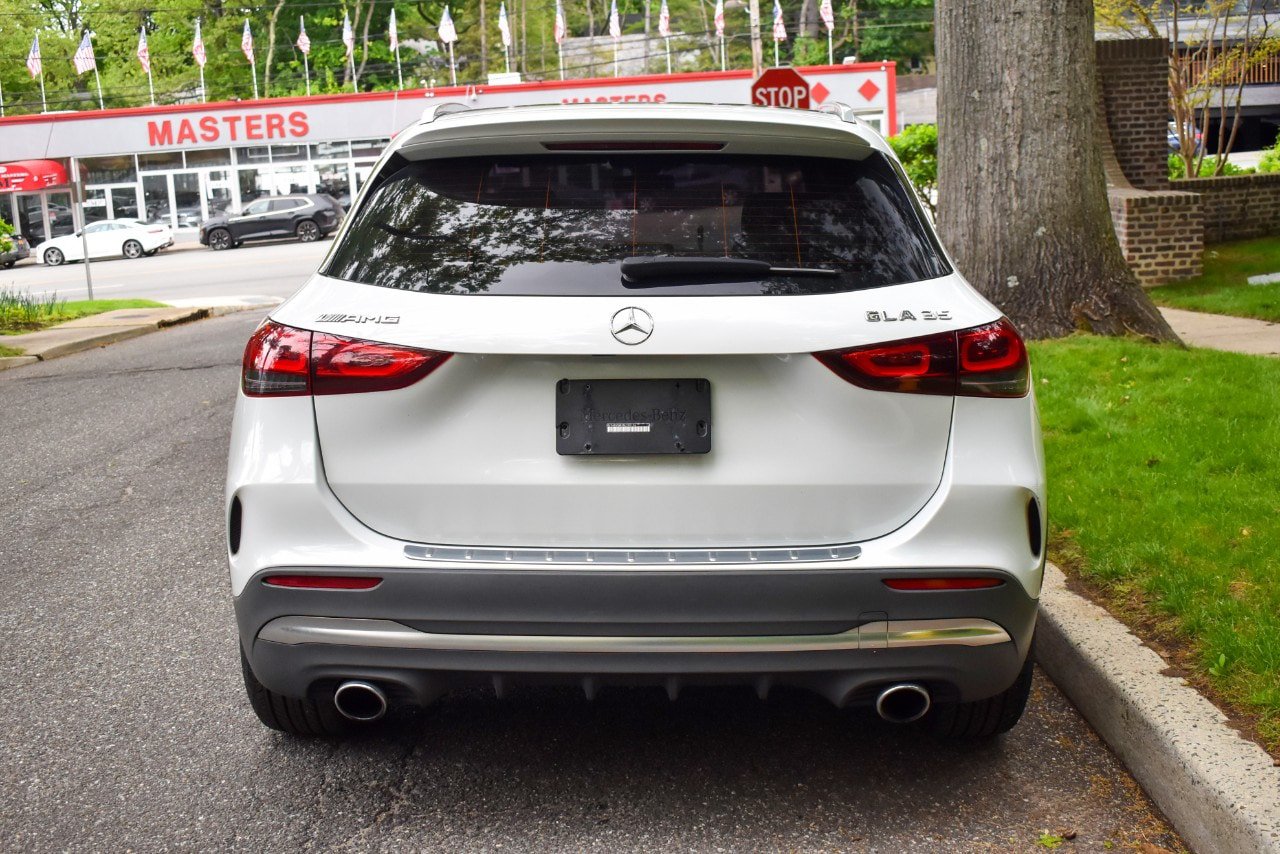 Used 2021 Mercedes-Benz GLA 35 AMG 4MATIC w/ Premium Package image 6
