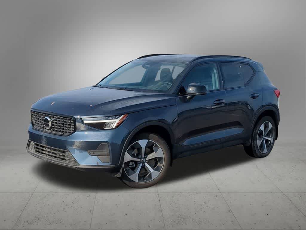 Certified 2026 Volvo XC40 B5 Core w/ Protection Package Premier