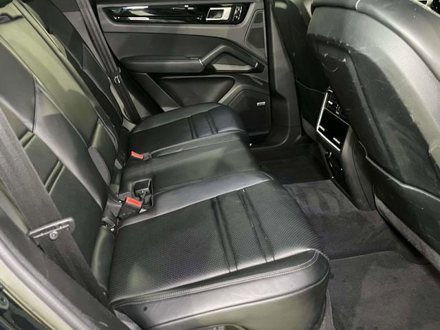 Certified 2021 Porsche Cayenne AWD/4WD image 23