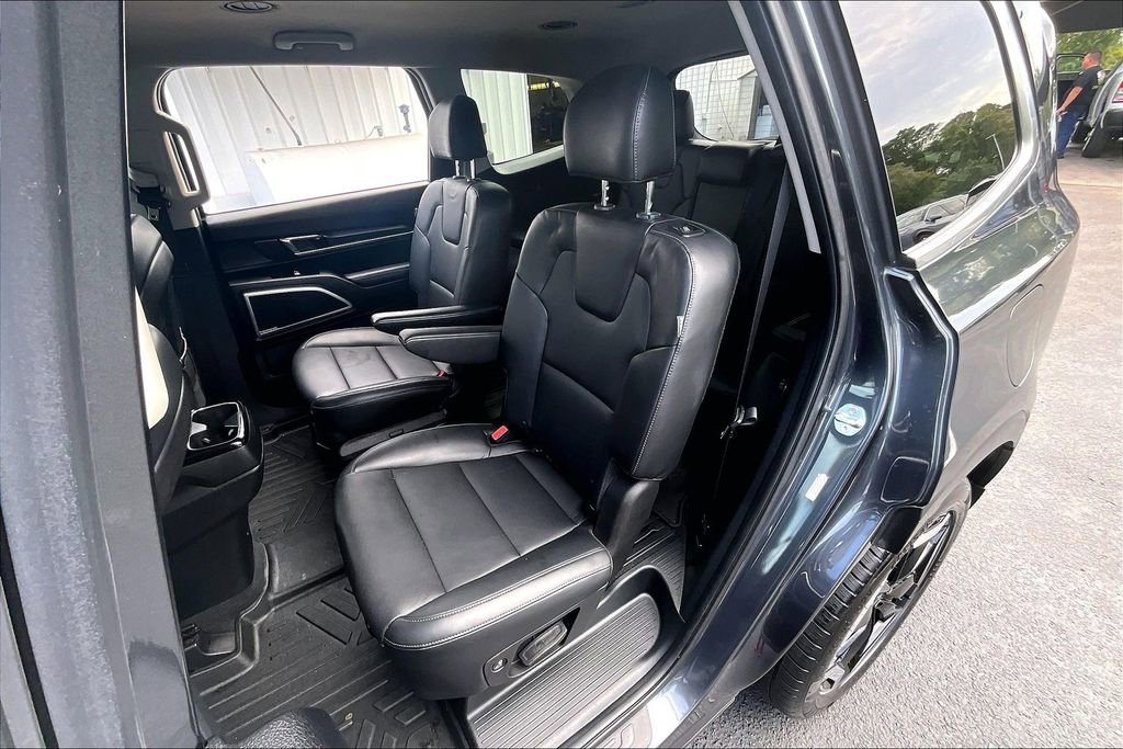 Used 2023 Kia Telluride S AWD/4WD image 22