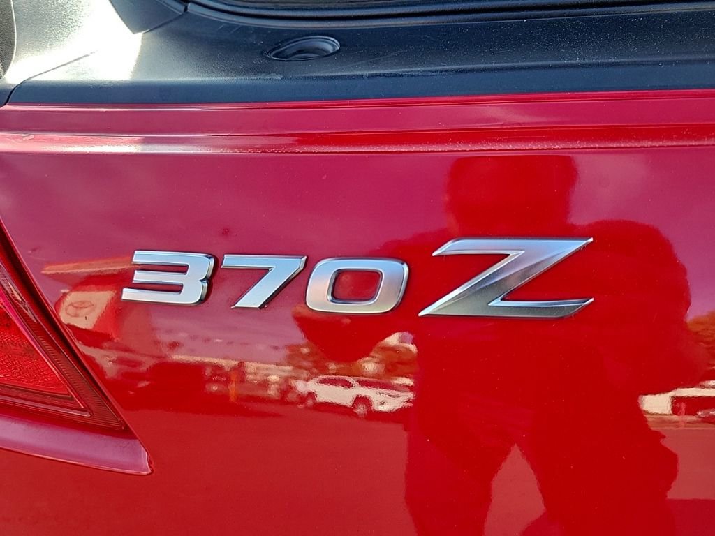 Used 2016 Nissan 370Z Coupe image 18