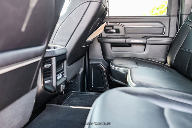 Used 2024 RAM 5500 4x4 Crew Cab image 40