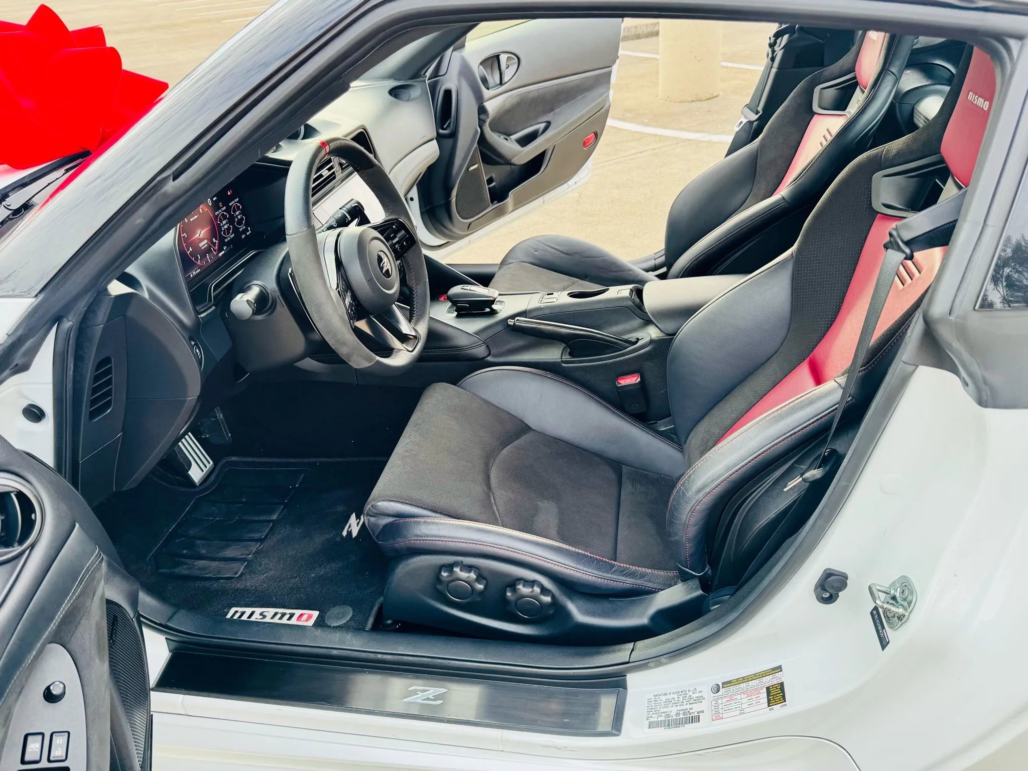 Used 2024 Nissan Z NISMO w/ Floor Mat Package image 39