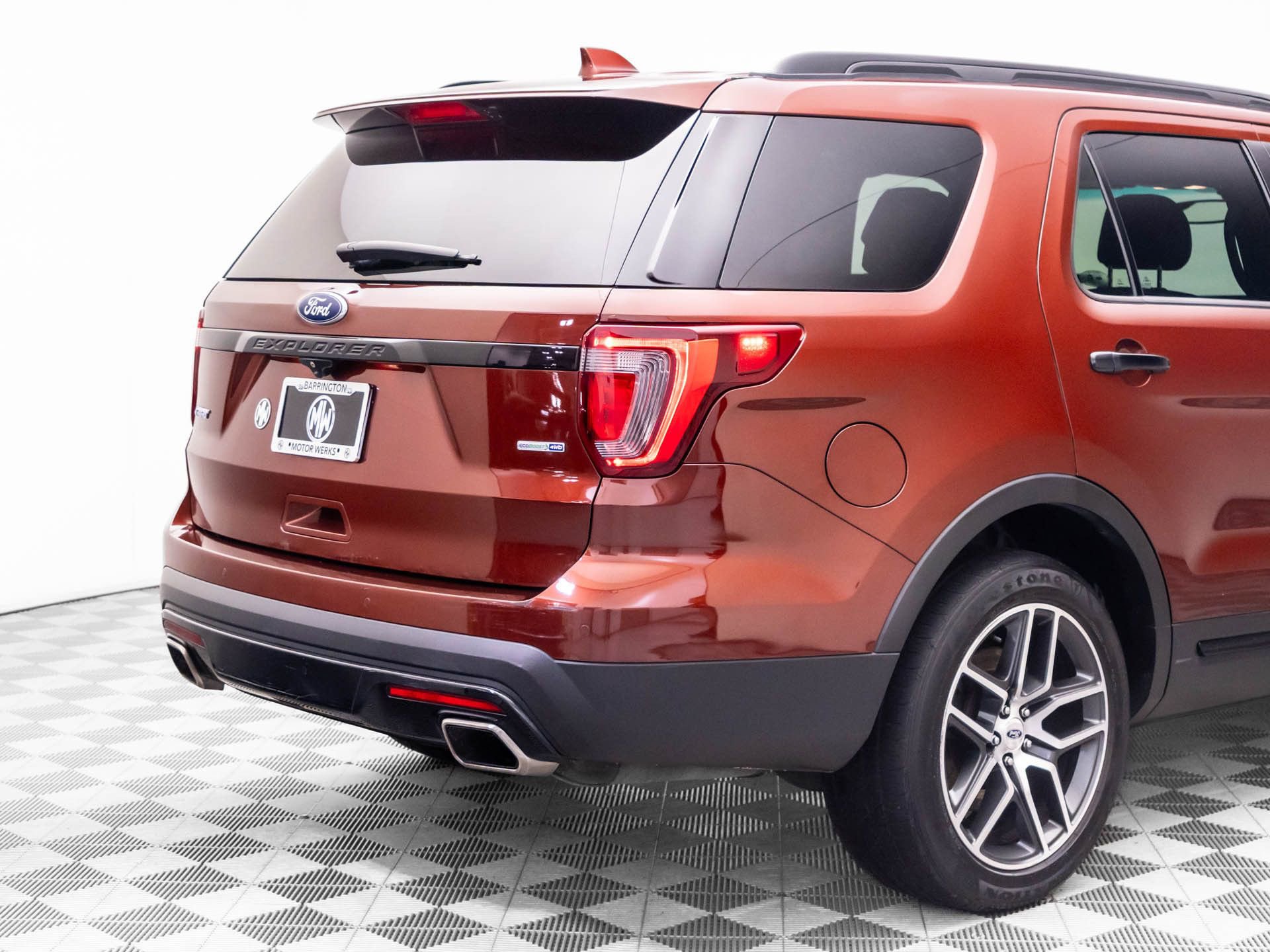 Used 2016 Ford Explorer Sport w/ Equipment Group 401A AWD/4WD image 34