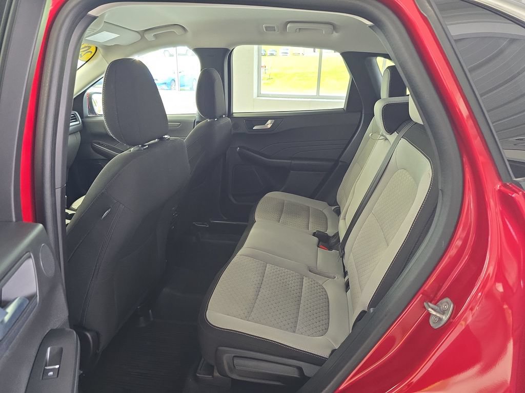 Used 2023 Ford Escape Active w/ Tech Pack #2 AWD/4WD image 10