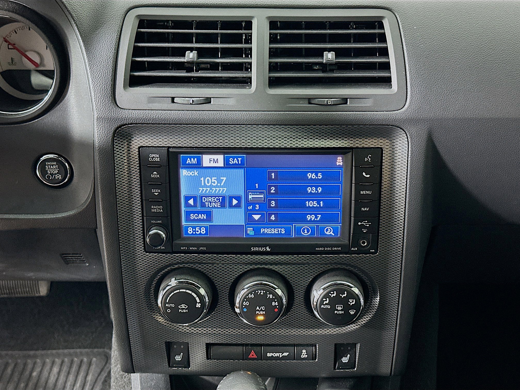 Used 2012 Dodge Challenger R/T image 22